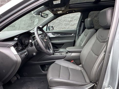 New 2025 Cadillac XT6 Premium Luxury w/ Technology Package image 17