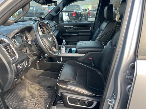Used 2022 RAM 1500 Laramie w/ Sport Appearance Package image 6