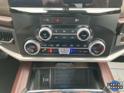 Used 2023 Ford Expedition Max Limited image 31