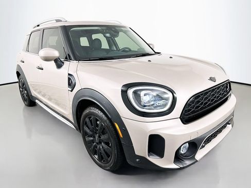 Certified 2024 MINI Cooper Countryman S FWD image 3