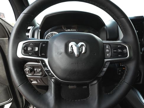 Used 2025 RAM 1500 Big Horn AWD/4WD image 24