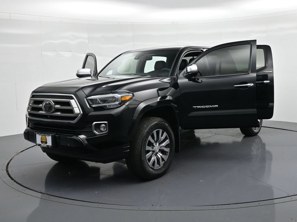 Used 2022 Toyota Tacoma Limited AWD/4WD image 25