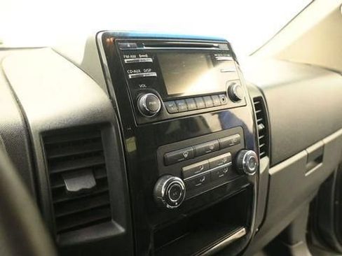 Used 2014 Nissan Titan SV w/ SV Value Truck Package AWD/4WD image 15