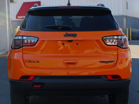 New 2026 Jeep Compass Trailhawk w/ Sun, Sound & Navigation Group image 7