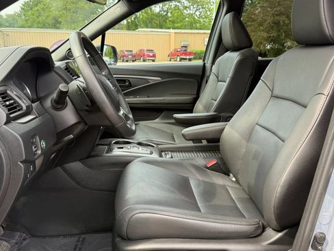Used 2023 Honda Passport EX-L image 15