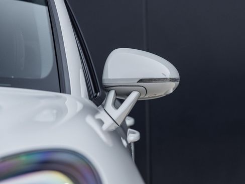 New 2026 Porsche Macan image 19