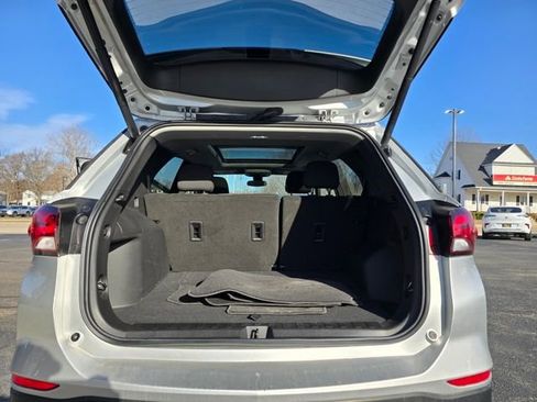 Used 2022 Chevrolet Equinox LT image 21