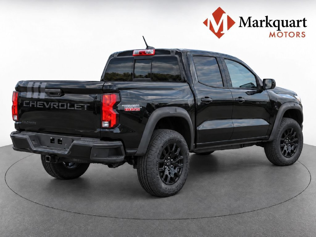 New 2026 Chevrolet Colorado Trail Boss AWD/4WD image 3