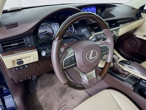 Used 2018 Lexus ES 350 image 9