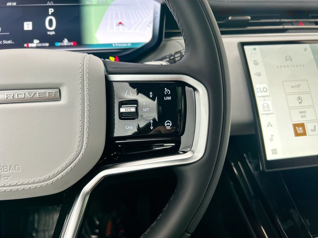 New 2026 Land Rover Range Rover Sport SE AWD/4WD image 12