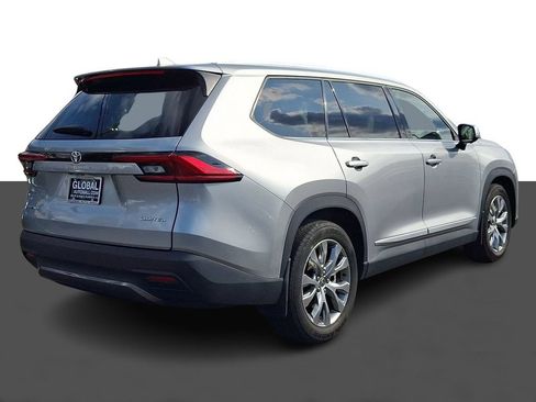 Used 2024 Toyota Grand Highlander AWD Hybrid image 7
