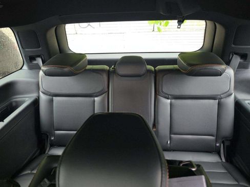 Used 2025 Ford Expedition Tremor AWD/4WD image 15
