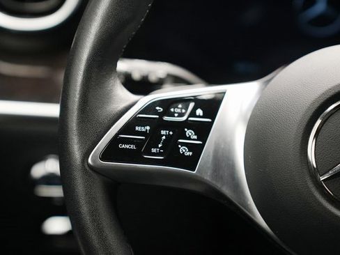 Used 2024 Mercedes-Benz GLC 300 4MATIC image 27