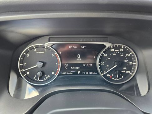 Used 2025 Nissan Rogue SV AWD/4WD image 18