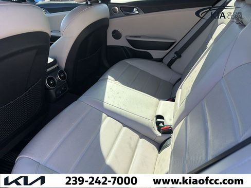 Used 2018 Kia Stinger GT2 image 4