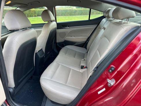 Used 2017 Hyundai Elantra Limited image 14