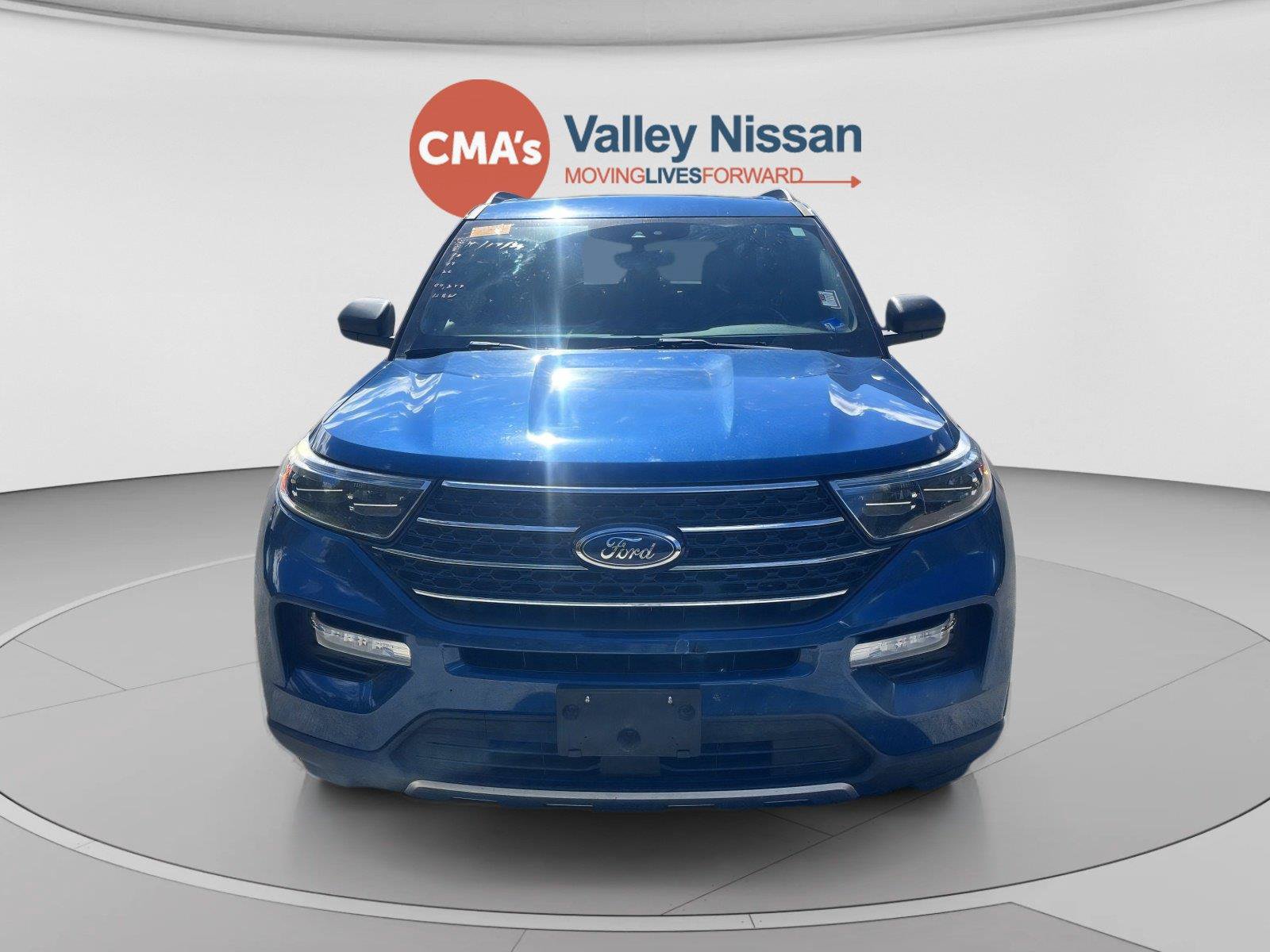 Used 2020 Ford Explorer XLT w/ Equipment Group 202A AWD/4WD image 8