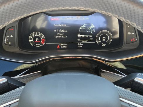 Used 2024 Audi RS Q8 4.0T image 12