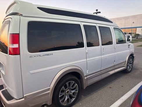 New 2025 Chevrolet Express 2500 Work Van w/ Driver Convenience Package image 21