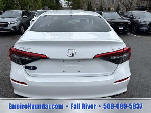 Used 2022 Honda Civic Sport image 4