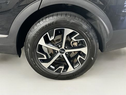 Used 2023 Kia Sportage EX image 11