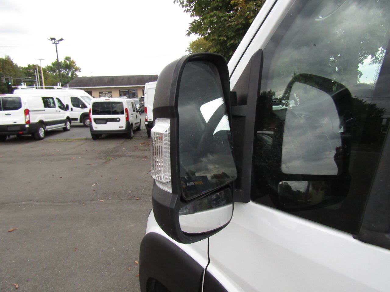 Used 2025 RAM ProMaster 3500 w/ Convenience Group FWD image 23