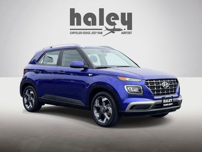 Used 2025 Hyundai Venue SEL