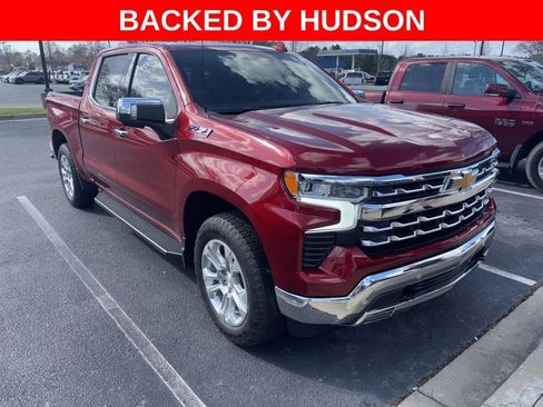 Used 2024 Chevrolet Silverado 1500 LTZ image 3