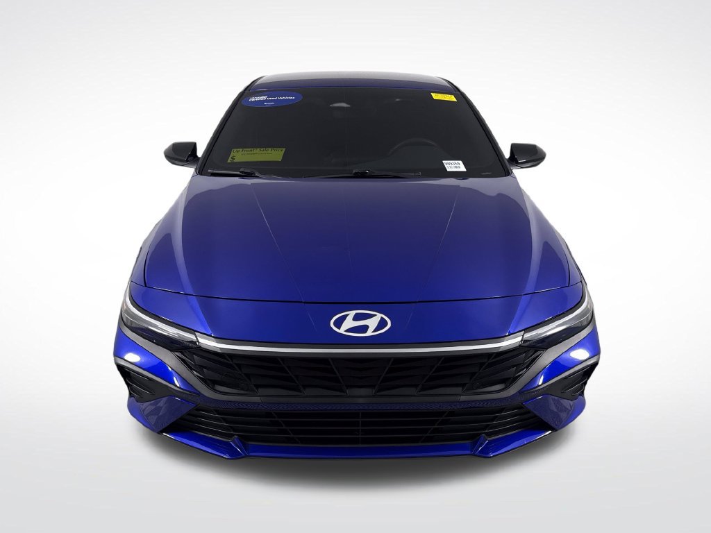 Used 2025 Hyundai Elantra Sport FWD image 11