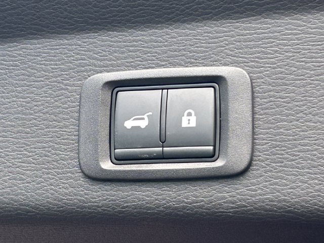 Used 2025 Mitsubishi Outlander SE AWD/4WD image 35