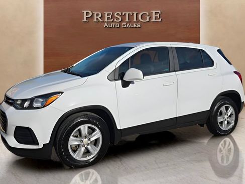 Used 2014 Chevrolet Traverse LS FWD image 10