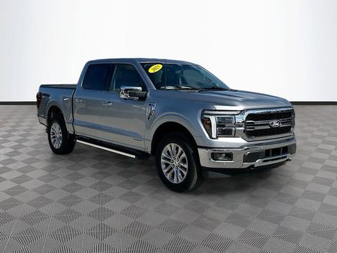 Used 2025 Ford F150 Lariat w/ Equipment Group 501A Mid AWD/4WD image 3