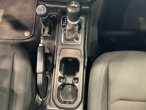 Used 2021 Jeep Wrangler Unlimited Sport image 14