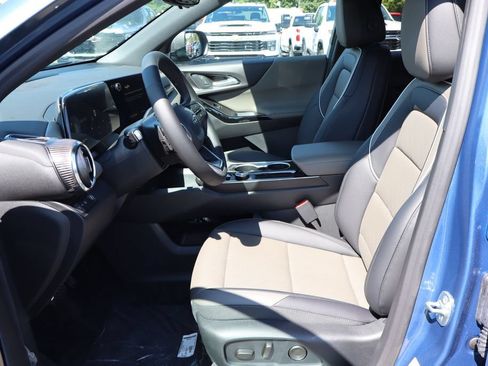 New 2027 Chevrolet Equinox LT w/ Convenience Package II FWD image 5