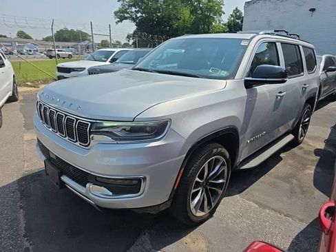 Used 2023 Jeep Wagoneer Series II AWD/4WD image 1