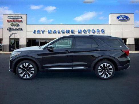 Certified 2025 Ford Explorer Platinum w/ LUX Leather Package AWD/4WD image 5