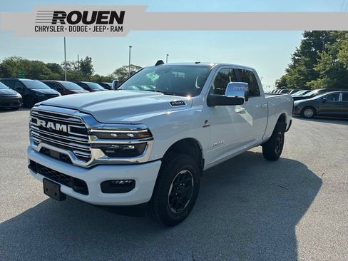 Used 2026 RAM 2500 Laramie AWD/4WD image 1