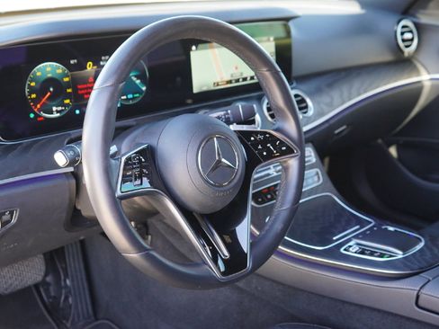 Used 2022 Mercedes-Benz E 450 4MATIC Sedan image 8