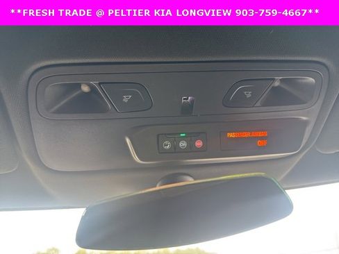 Used 2021 Chevrolet Camaro LT w/ Technology Package image 18