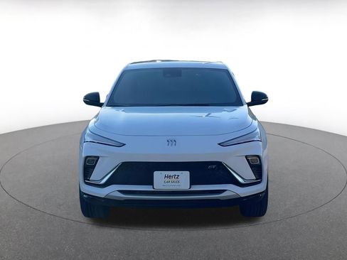 Used 2025 Buick Envista Sport Touring image 4