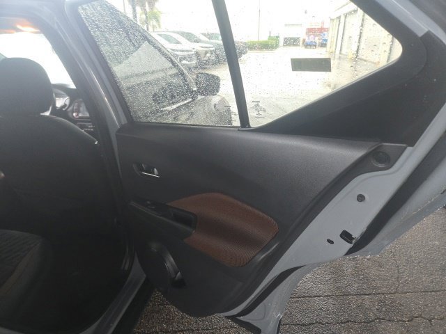 Used 2021 Nissan Kicks SR FWD image 16
