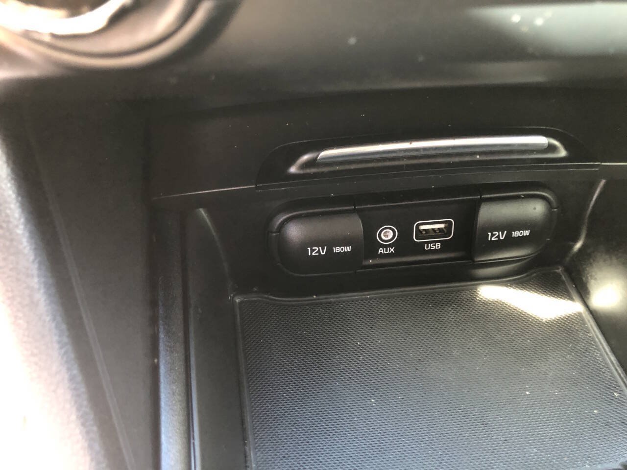 Used 2018 Kia Optima LX w/ 17" Alloy Wheels Package FWD image 16