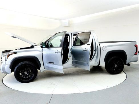 Used 2024 Toyota Tundra Limited image 10