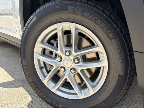 New 2026 Jeep Grand Cherokee L Laredo RWD image 8