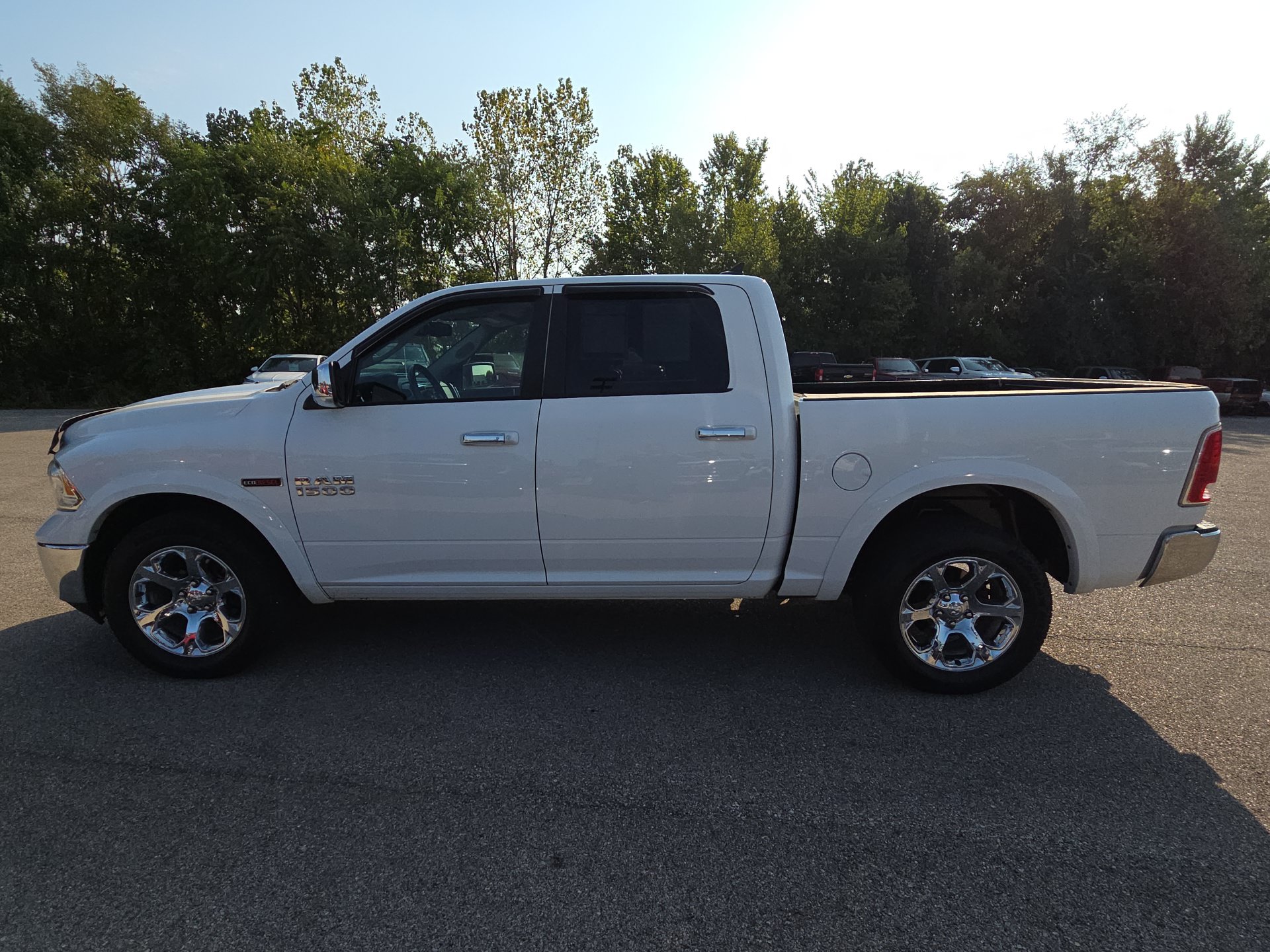 Used 2016 RAM 1500 Laramie w/ Convenience Group AWD/4WD image 5