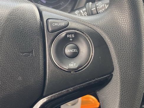 Used 2019 Honda HR-V LX image 24