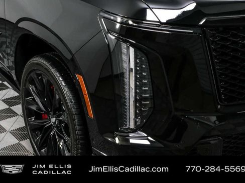 Used 2026 Cadillac Escalade V image 39