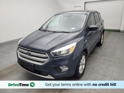 Used 2019 Ford Escape SE image 1