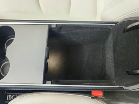 Used 2021 Tesla Model Y Long Range image 54