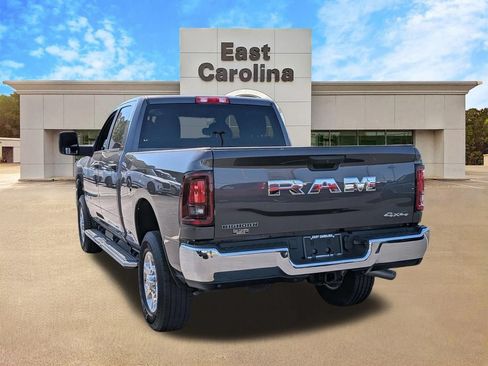 Certified 2026 RAM 2500 Big Horn AWD/4WD image 5